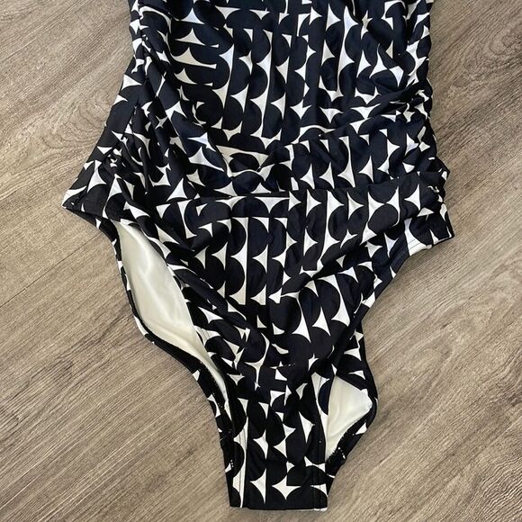 Calvin Klein Print Blocked Twist Swimsuit-black White-6 - Picture 4 of 6